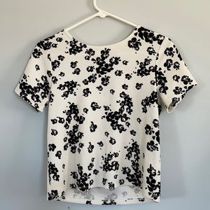 One clothing brand, small, white/black floral top